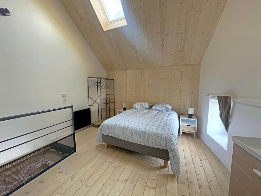 Charmante Maison De Village Vire  Экстерьер фото