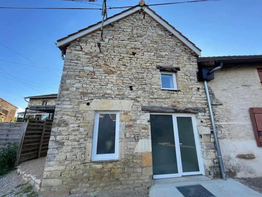 Charmante Maison De Village Vire  Экстерьер фото